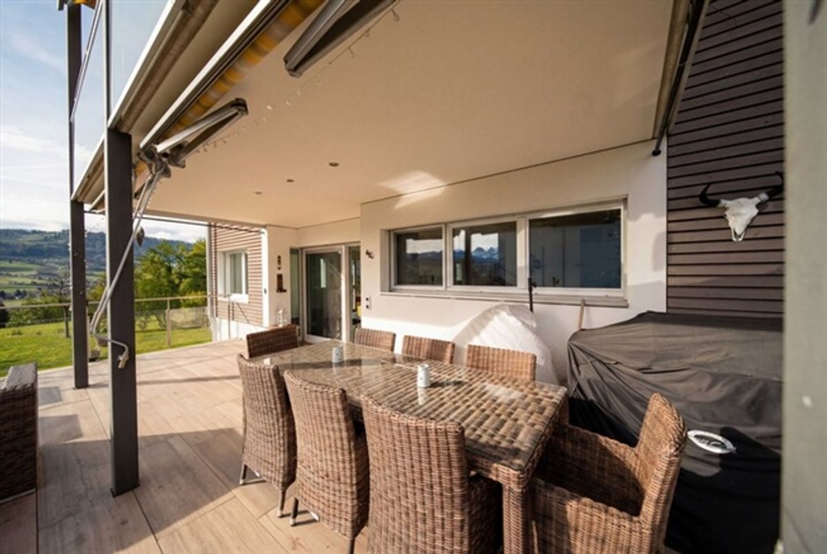 MODERNE GARTENWOHNUNG MIT TRAUMHAFTER AUSSICHT AUF DIE BERNER ALPEN - 5