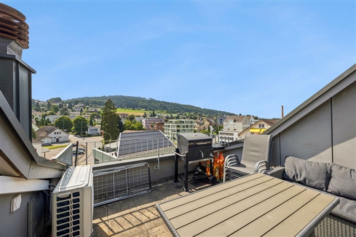 Ihr neues Zuhause auf zwei Ebenen Grosszügige 5.5-Zimmer-Duplexwohnung - 1