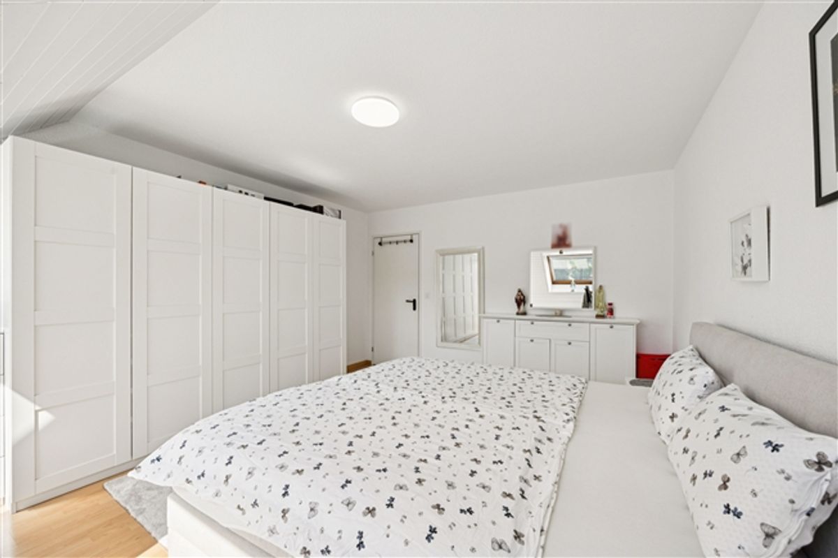 Ihr neues Zuhause auf zwei Ebenen Grosszügige 5.5-Zimmer-Duplexwohnung - 6