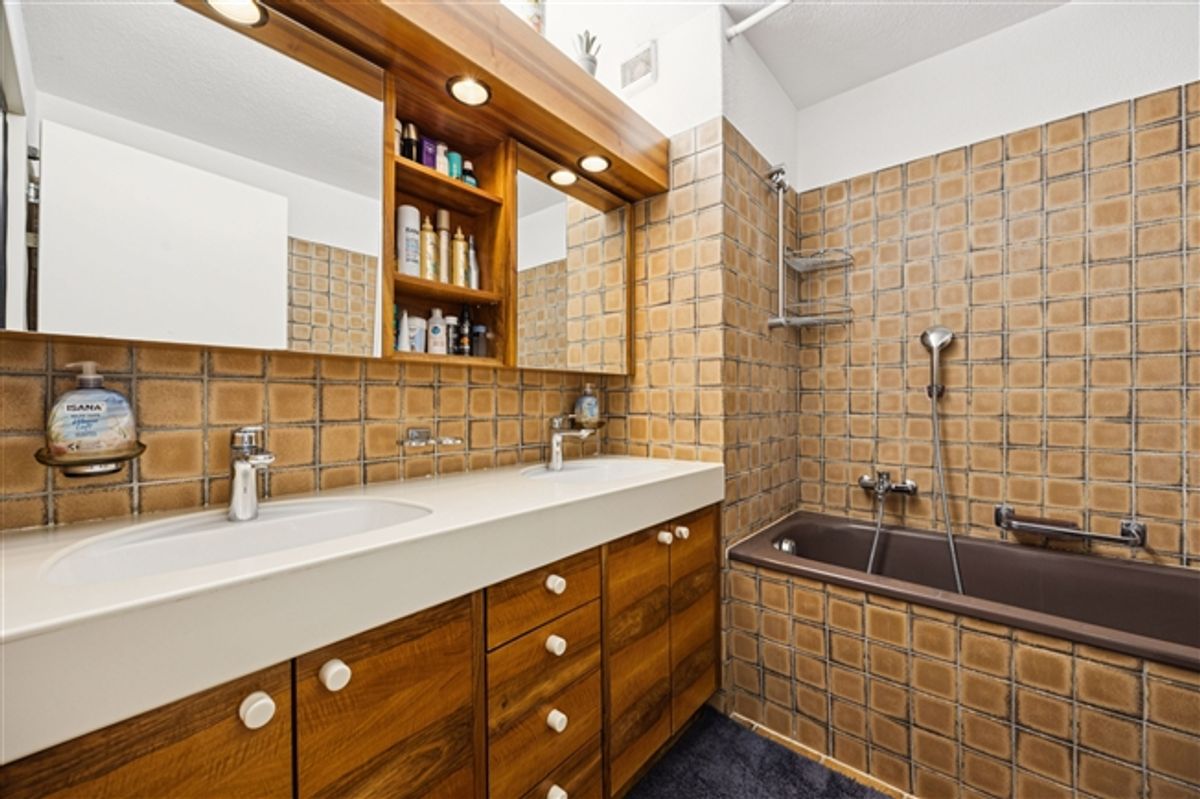 Ihr neues Zuhause auf zwei Ebenen Grosszügige 5.5-Zimmer-Duplexwohnung - 8