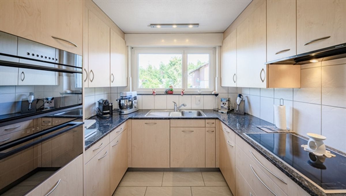 GROSS DENKEN - GEPFLEGTES 7.5 ZIMMER EINFAMILIENHAUS - 3