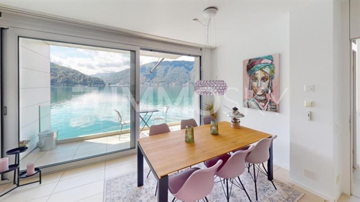 Elegante Villa in Bissone mit direktem Zugang zum Luganosee - 2