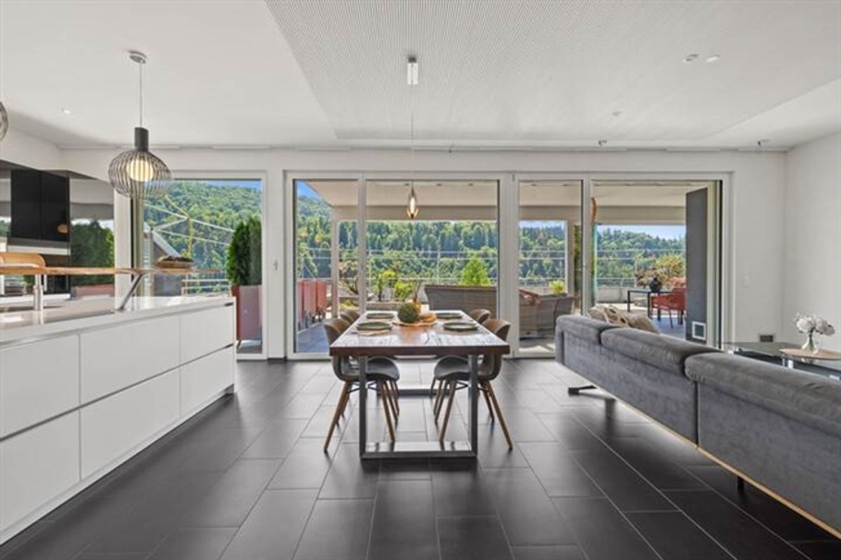 MEHR NATUR. MEHR RUHE.  MEHR ZUHAUSE - EXKLUSIVE WOHNUNG MIT  213 M² TERRASSE - 1