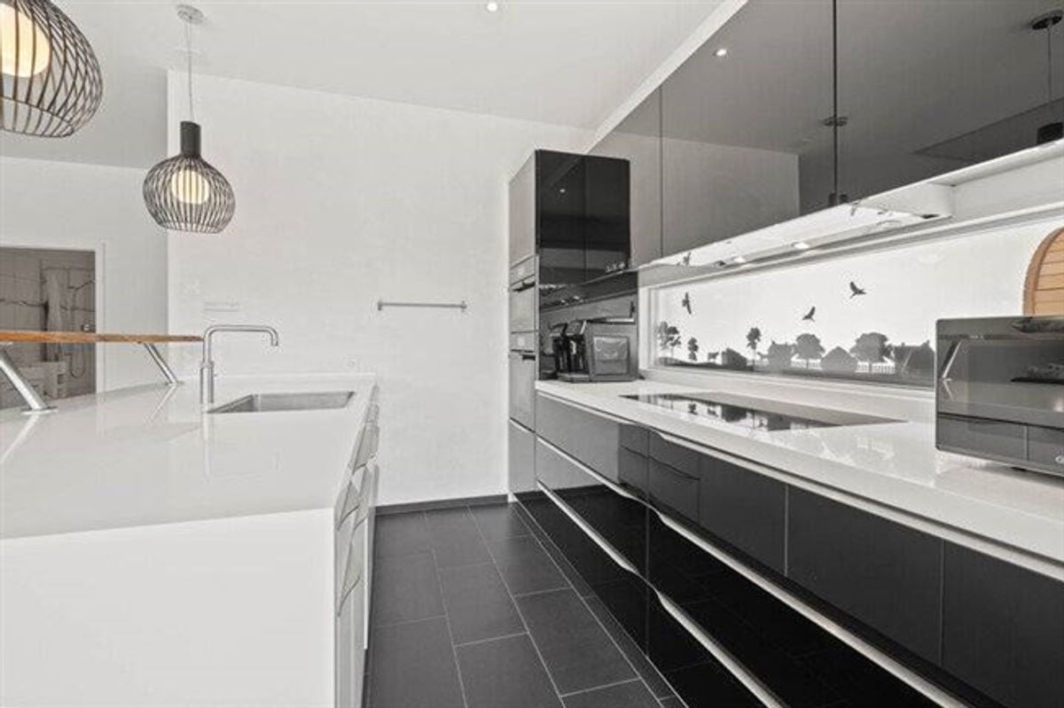 MEHR NATUR. MEHR RUHE.  MEHR ZUHAUSE - EXKLUSIVE WOHNUNG MIT  213 M² TERRASSE - 2