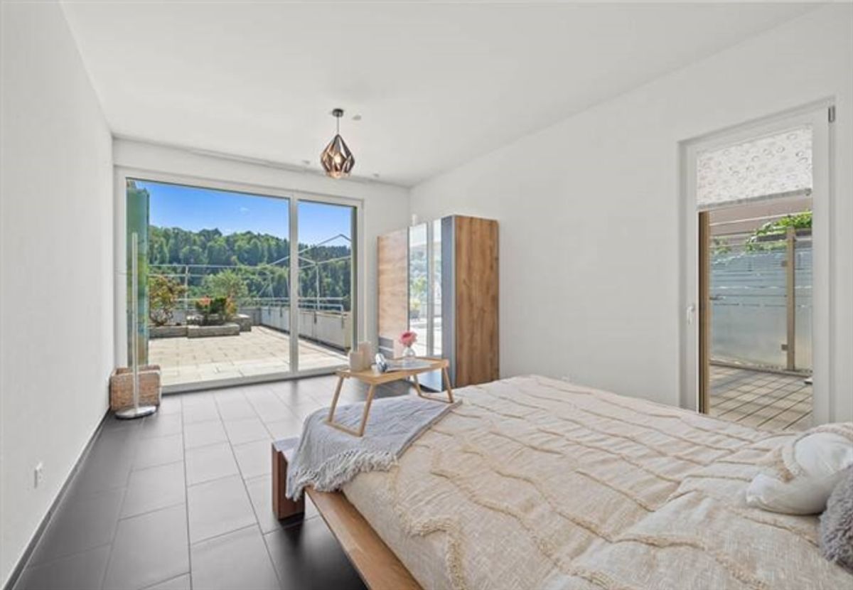 MEHR NATUR. MEHR RUHE.  MEHR ZUHAUSE - EXKLUSIVE WOHNUNG MIT  213 M² TERRASSE - 3