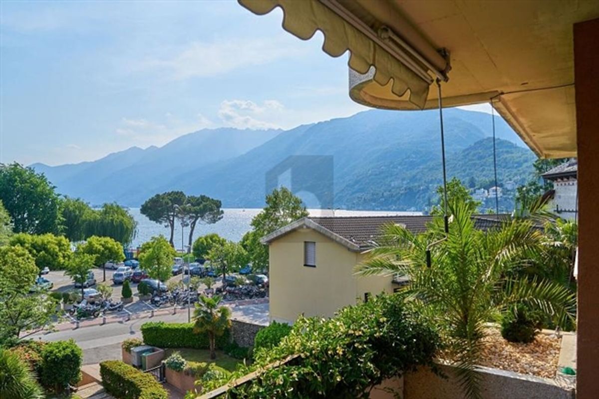HELL UND RUHIG MIT WUNDERBAREM SEEBLICK - 0