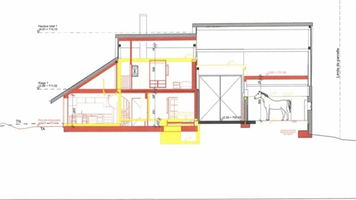 Bauernhaus zu renovieren, mit Wohnraum und ländlichem Reitsport - 3