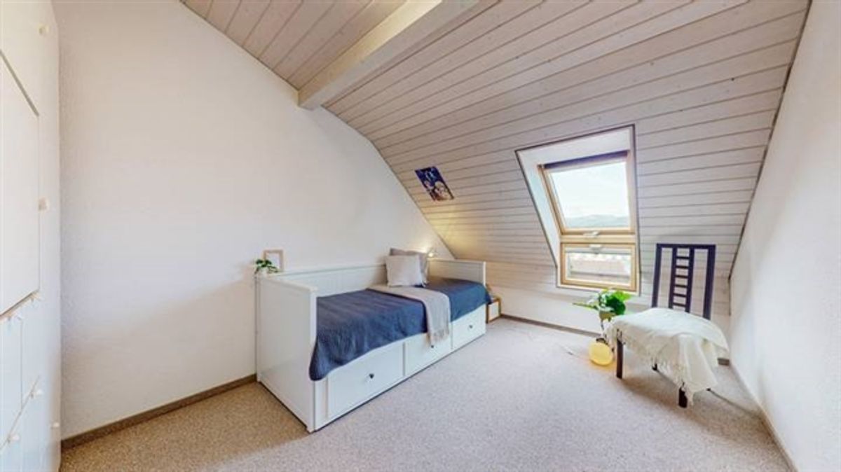 GEPFLEGTE 6.5 ZIMMER DOPPELHAUSHÄLFTE MIT GARTEN UND BALKON - 6