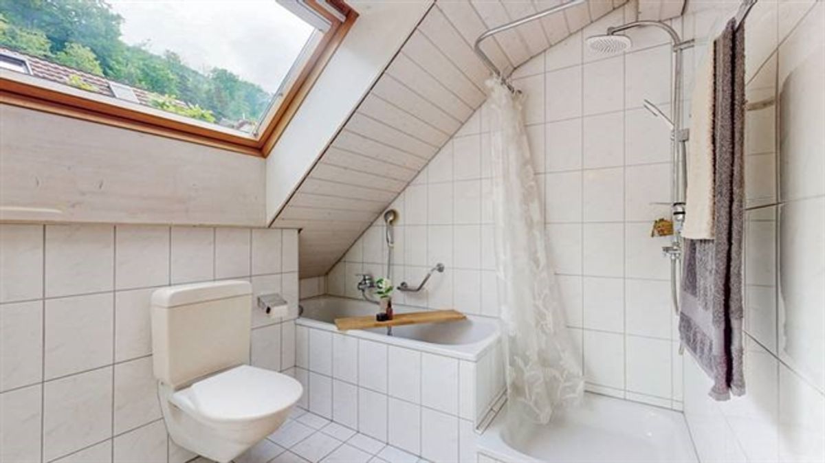 GEPFLEGTE 6.5 ZIMMER DOPPELHAUSHÄLFTE MIT GARTEN UND BALKON - 7