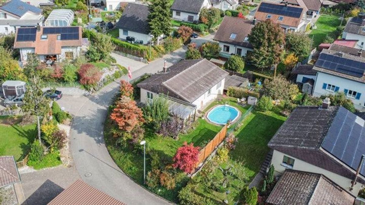 LÄNDLICHE FAMILIENOASE MIT POOL - 0