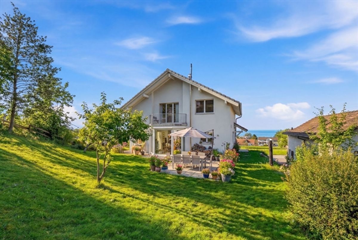 FREISTEHENDES SEESICHTSHAUS IM GRÜNEN - 0