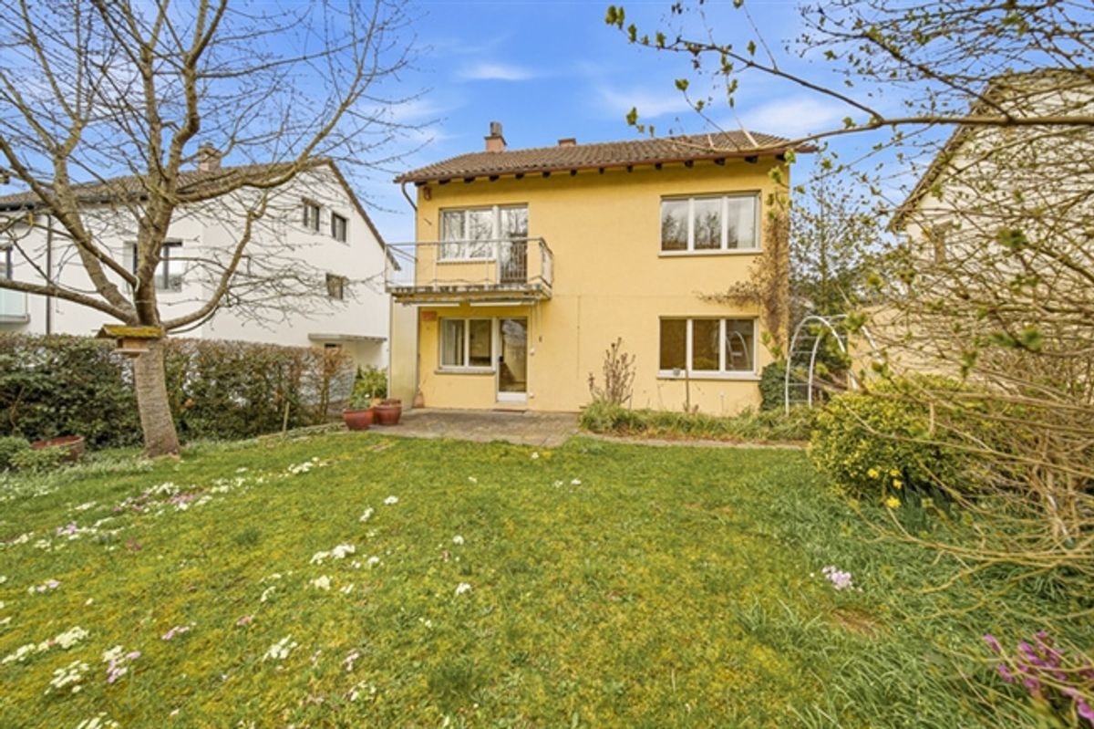 STADTNÄHE TRIFFT RUHE EINFAMILIENHAUS MIT ENTWICKLUNGSPOTENZIAL IN OLTEN - 6