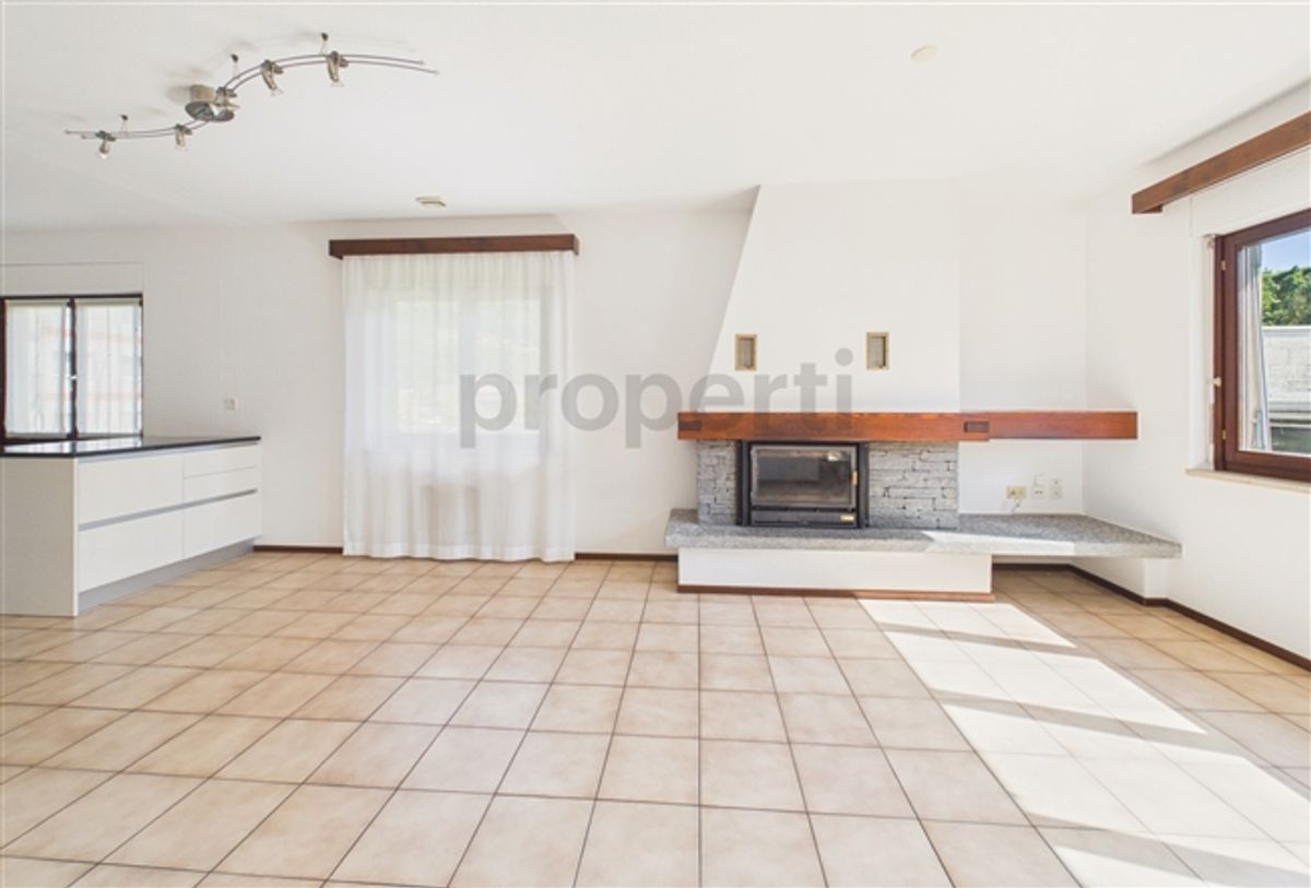Appartamento 4,5 locali con box auto in casa bifamiliare - 3