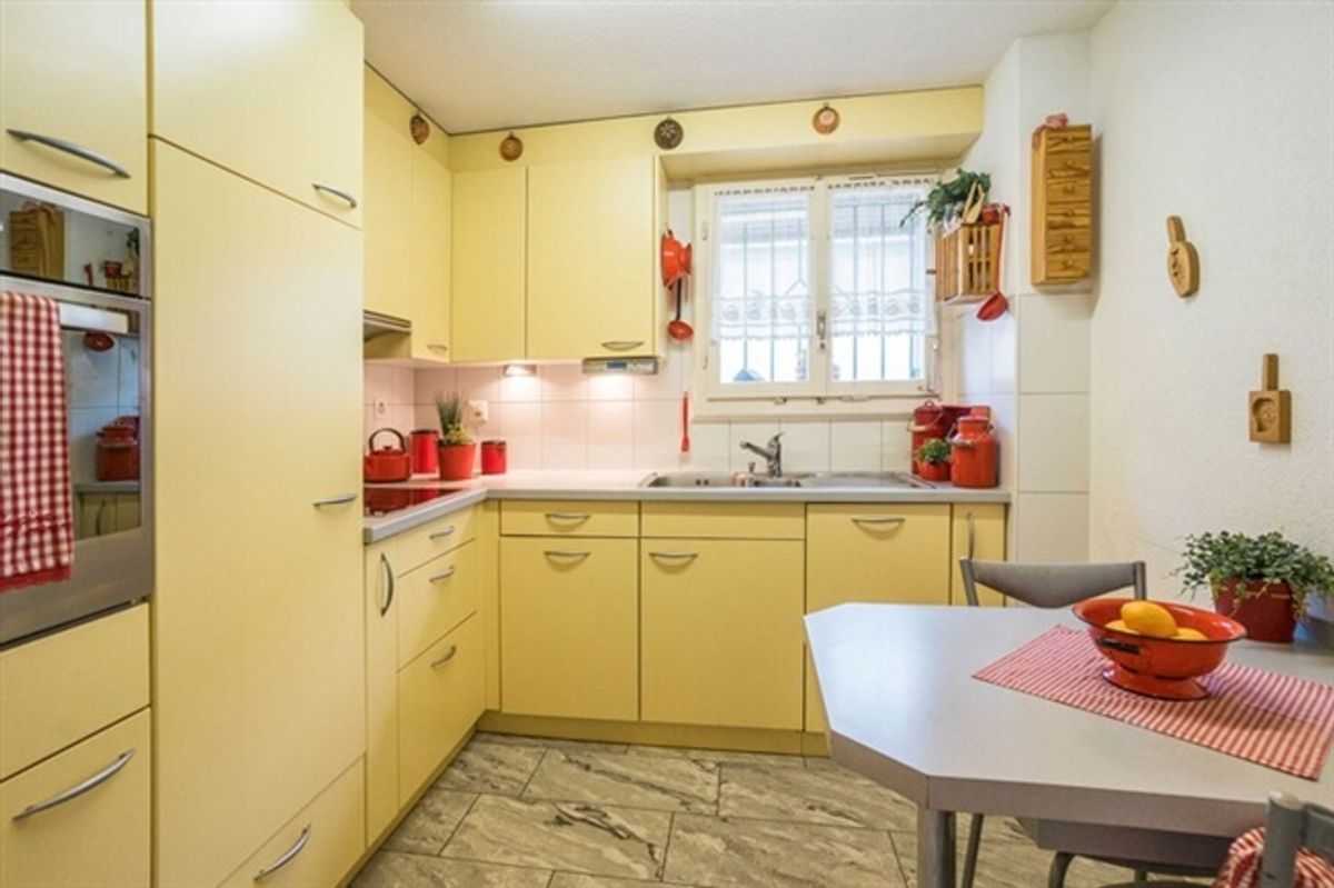 CHARME UND RUHE - FREISTEHENDES EINFAMILIENHAUS IN DOTTIKON - 3