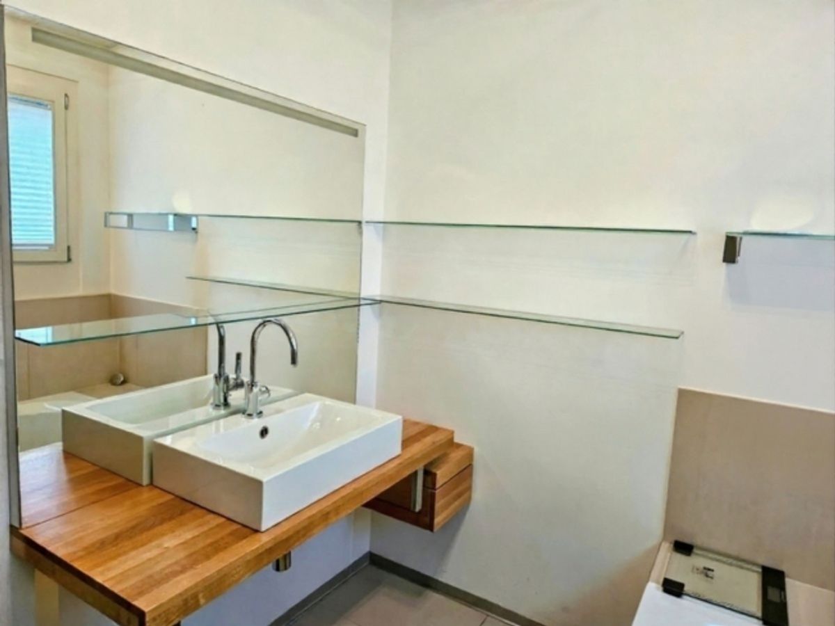 Geräumige 3.5-Zimmer Dachwohnung mit Aussicht in Weiningen - 8