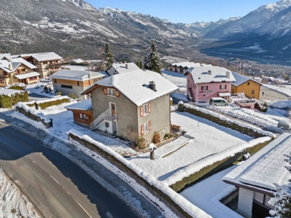 Top Lage! Zweifamilienhaus im Skigebiet Crans-Montana/VS - 2