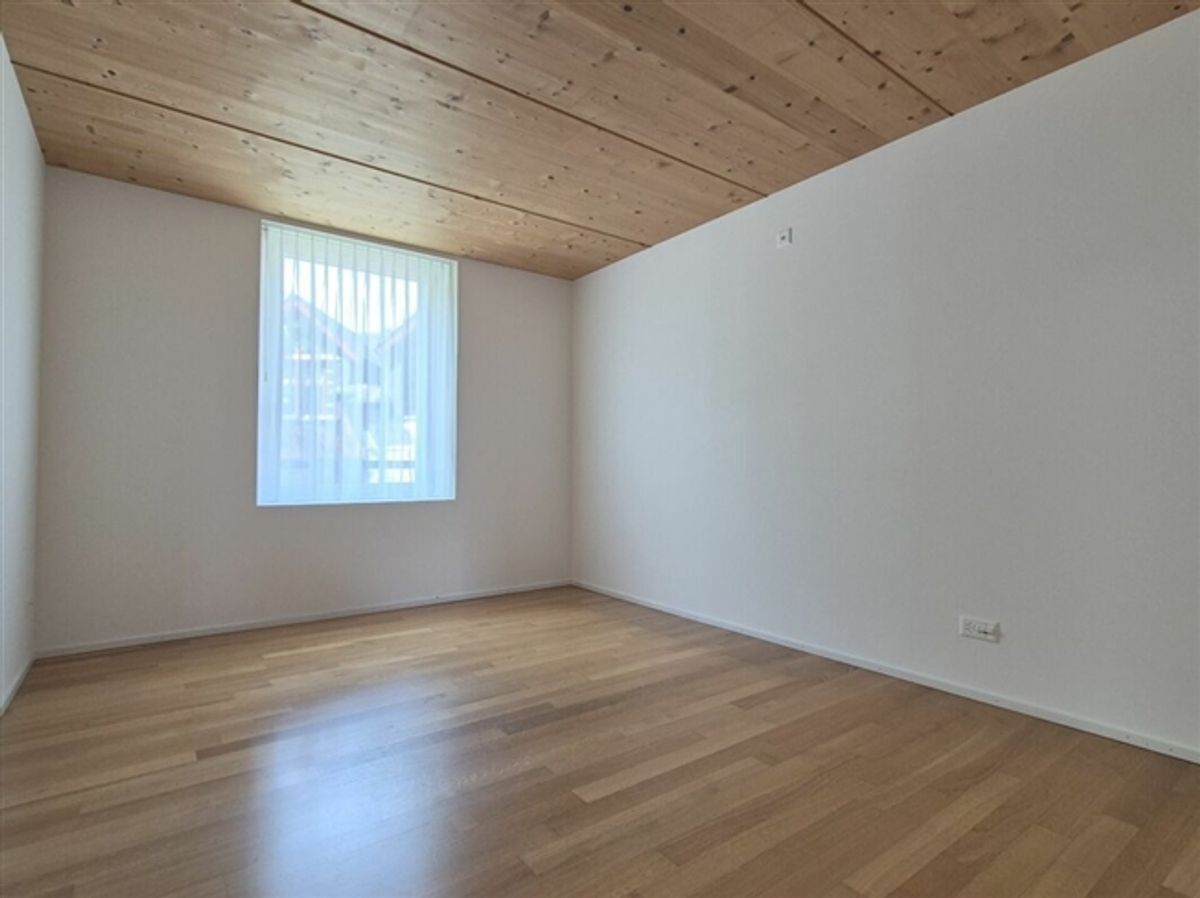 Betreutes Wohnen moderne 2.5 Zimmerwohnung mit modernem Ausbau und schönem Balkon - 3