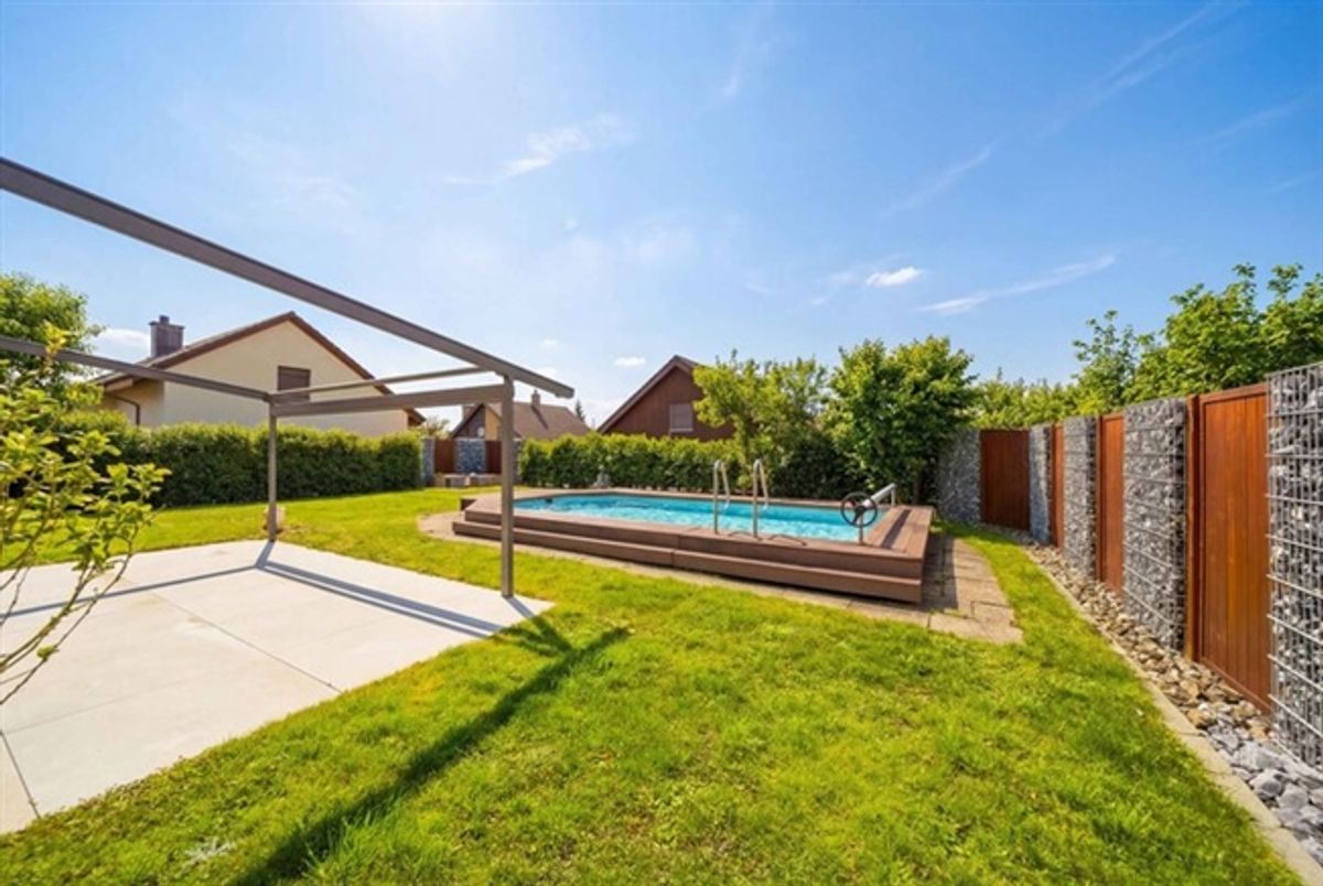 FREISTEHENDES 5.5 ZIMMER EINFAMILIENHAUS MIT POOL - WATT ELSE - 6