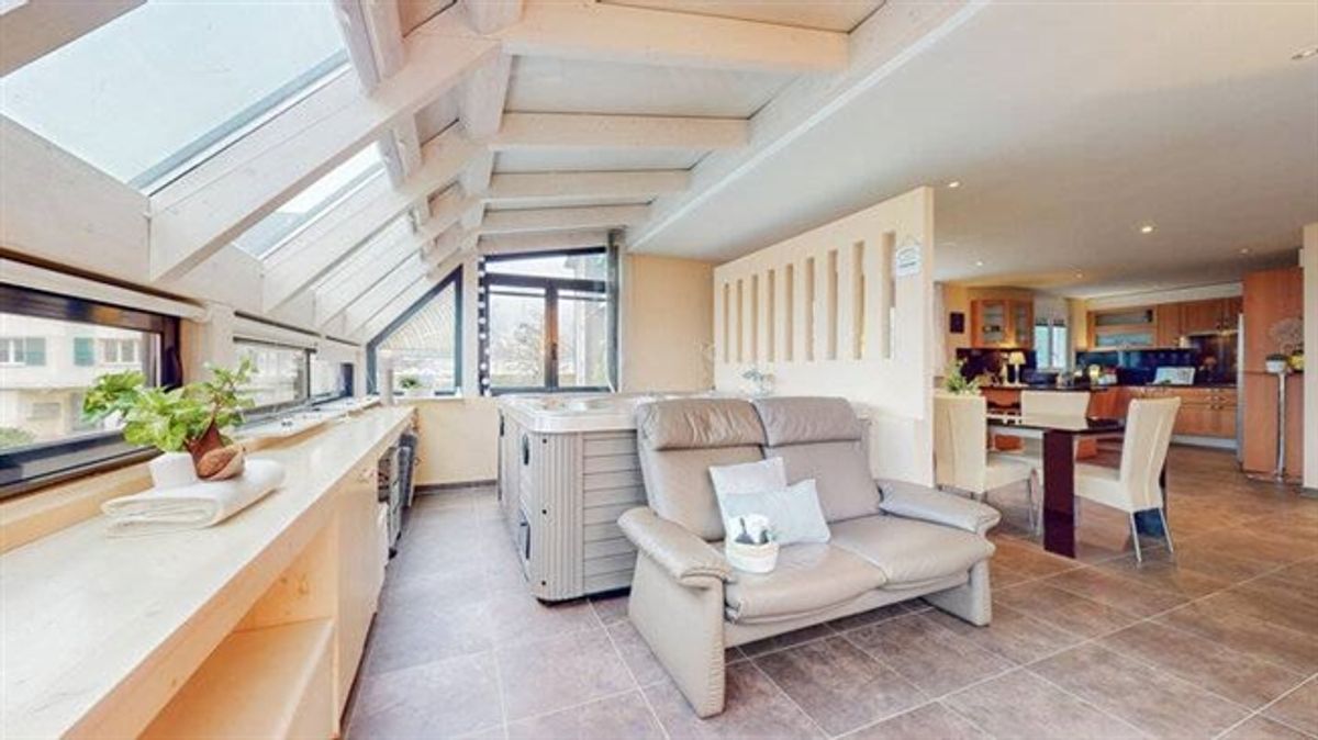 Idyllisches Wohnen in Le Landeron Charmante 4.5-Zimmer-Maisonette - 3