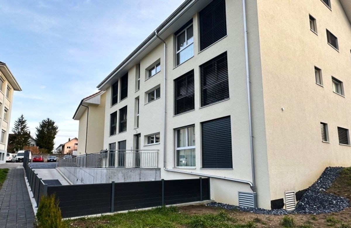 2 MFHs mit 10 Einheiten in Lengnau BE mit 4.76 % Bruttorendite - 10