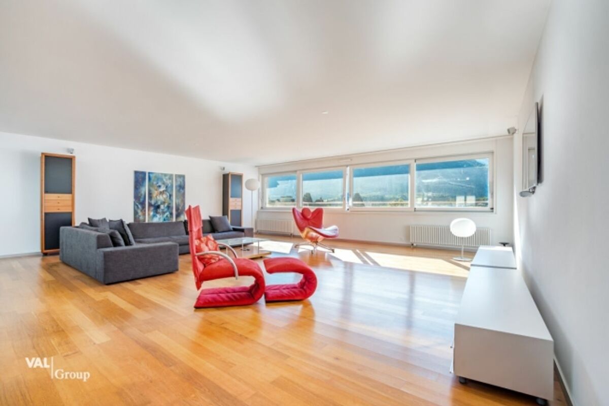 Attique en duplex avec terrasse sur le toit, au coeur de la ville - 1