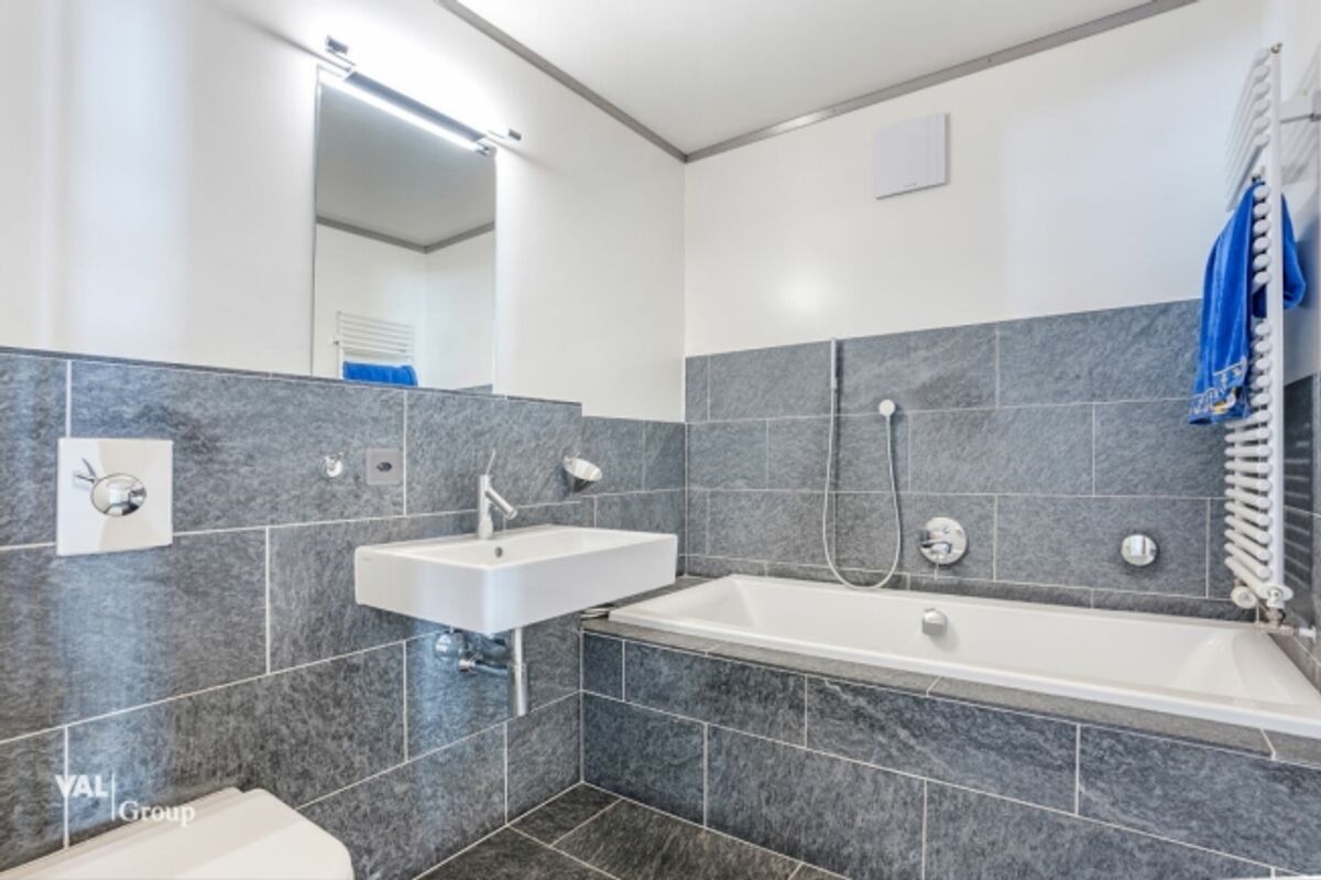 Attique en duplex avec terrasse sur le toit, au coeur de la ville - 6