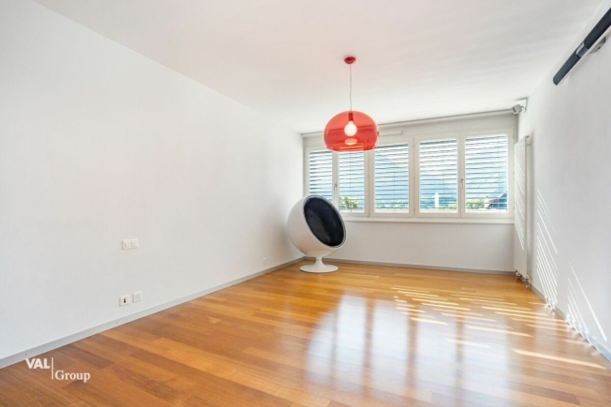 Attique en duplex avec terrasse sur le toit, au coeur de la ville - 9
