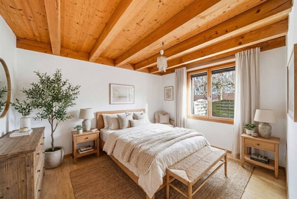 EIN HAUCH SKANDINAVIEN IM KANTON SCHWYZ - 8.5 ZIMMERHAUS - 3