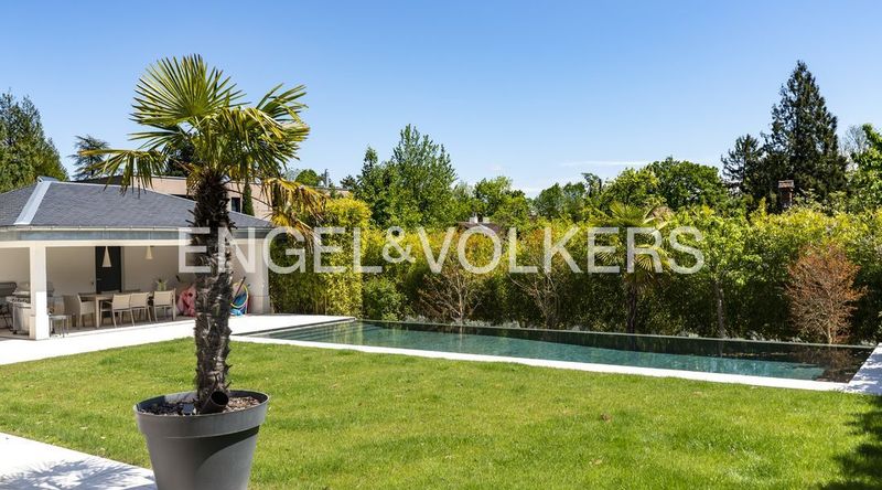 Moderne Villa mit Pool - 6