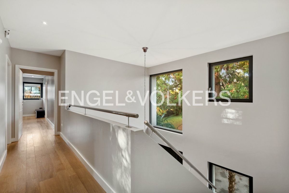 Moderne Villa mit Pool - 11
