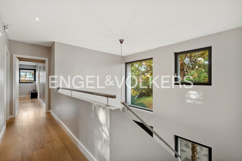Moderne Villa mit Pool - 12