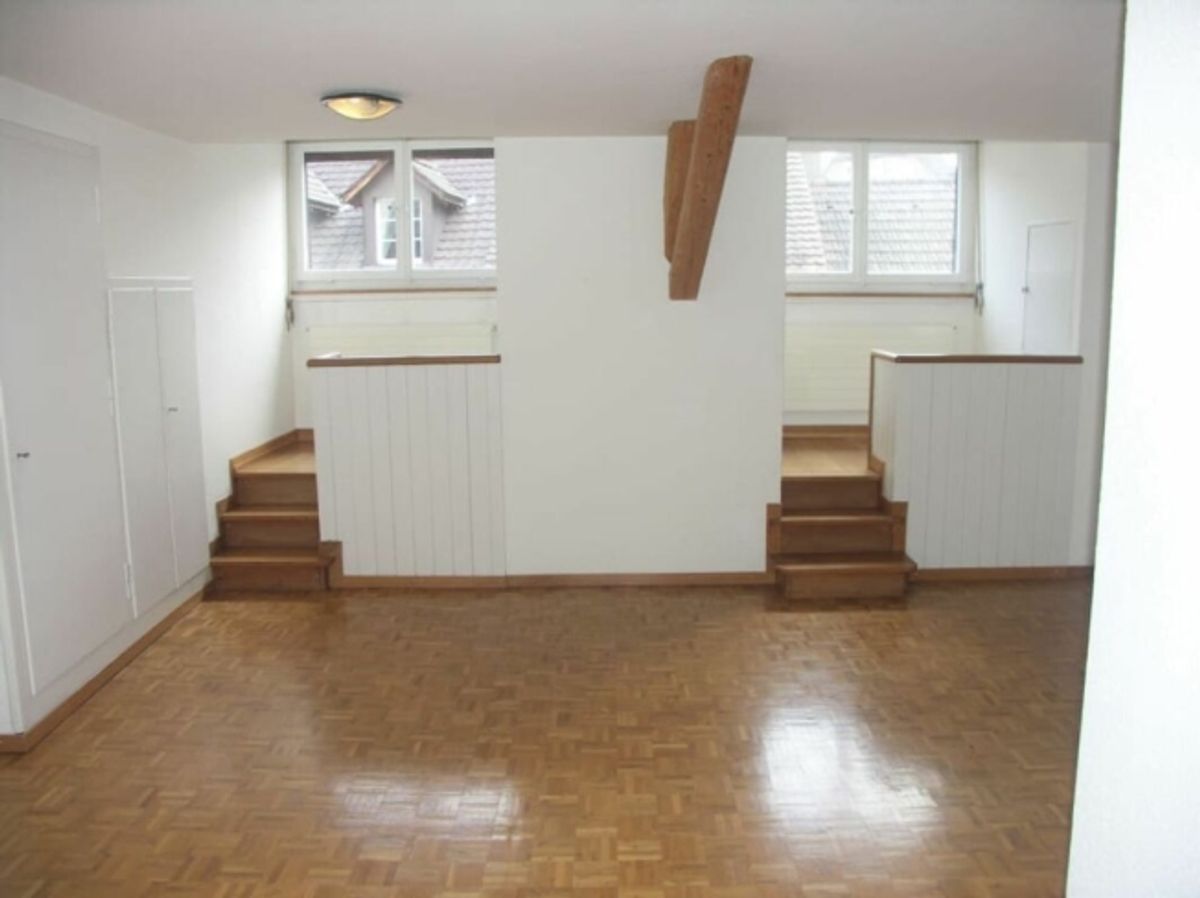 Gemütliche 4.5-Zimmer-Maisonette-Dachwohnung mit Sicht auf den Rhein - 4