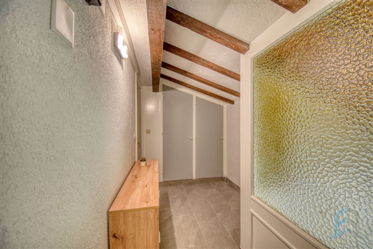 ZU VERMIETEN Schöne renovierte 3 ½ Zimmerwohnung im obersten Stockwerk - 7