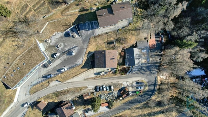 ZU VERMIETEN Schöne renovierte 3 ½ Zimmerwohnung im obersten Stockwerk - 13