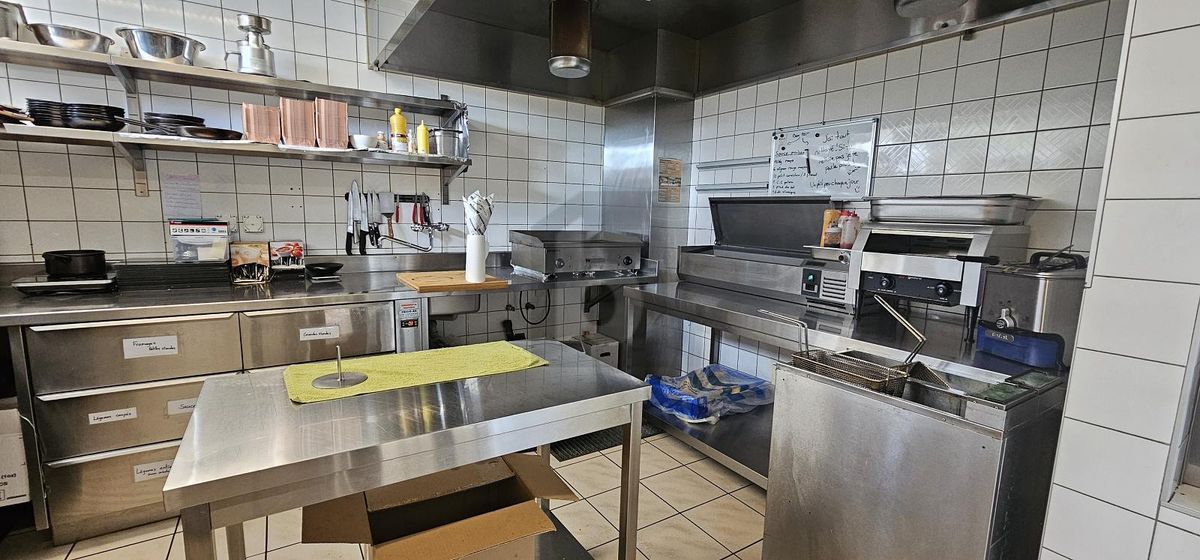 RESTAURANT BIEN SITUÉ AU CENTRE MIGROS - 4