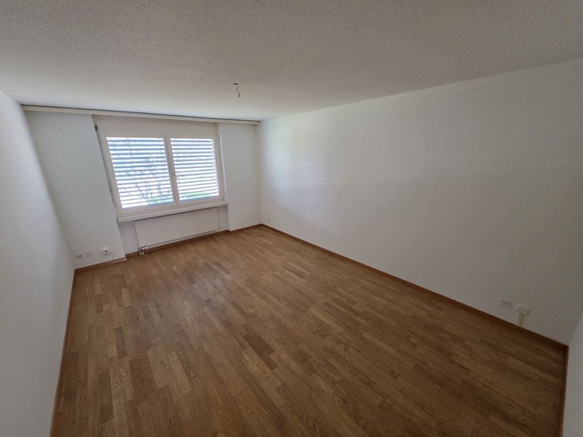 Attraktive 3.5-Zimmerwohnung in Glattfelden - ideal gelegen - 4