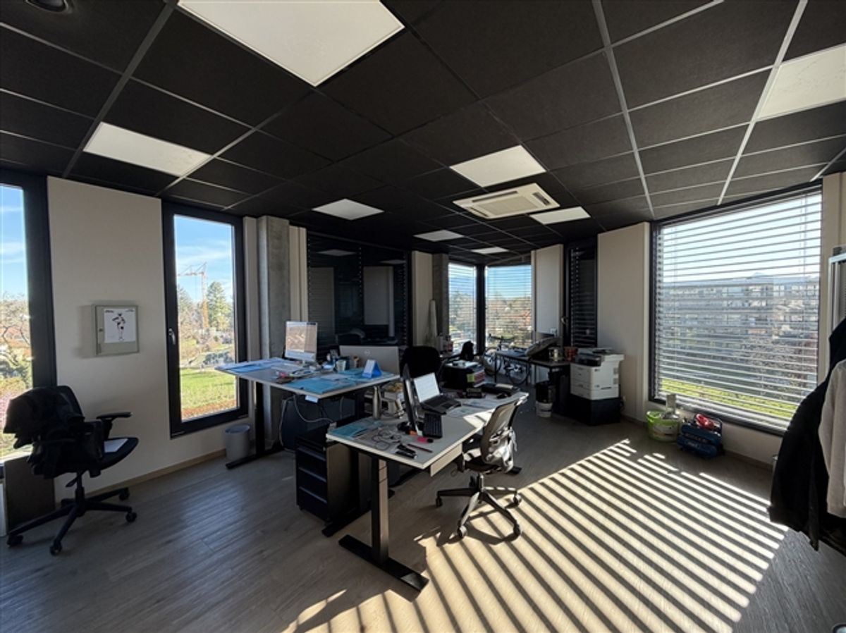 1226 THONEX – Büros mit 305 m² im 3. Stock eines modernen Gebäudes - 4