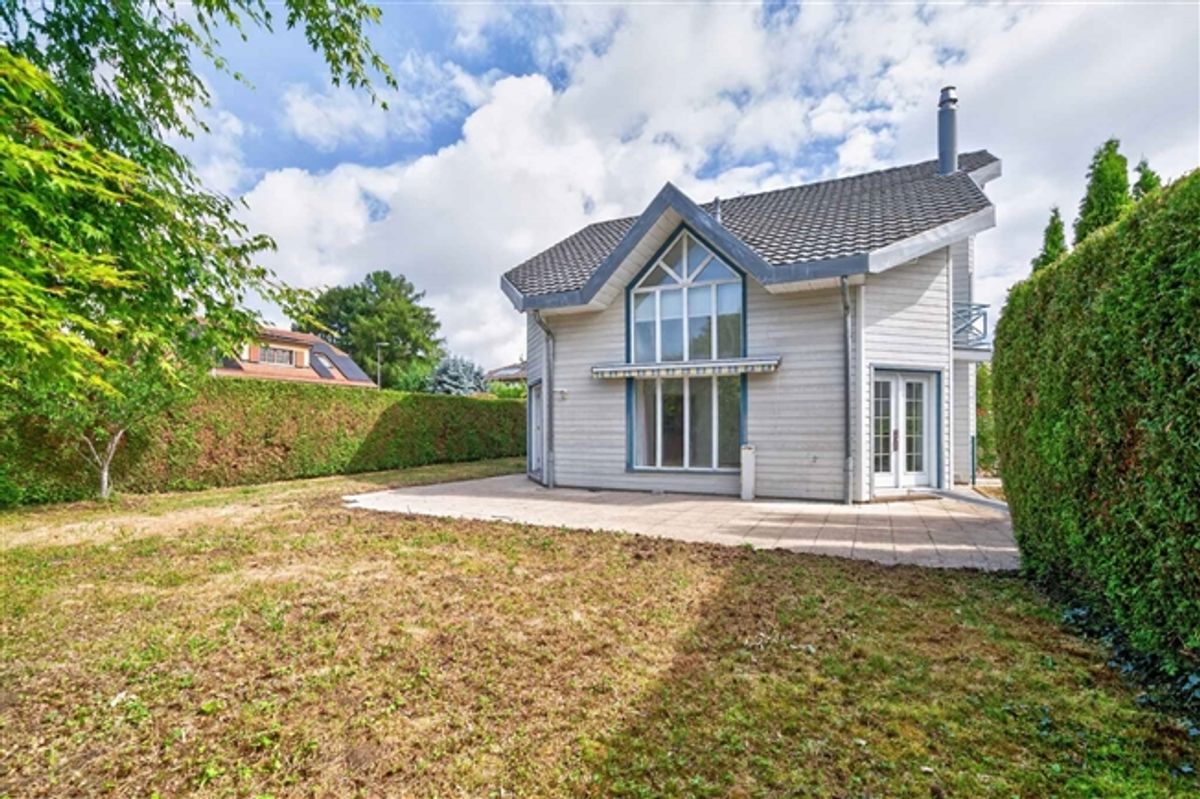 Geräumiges Haus in Epalinges - 0