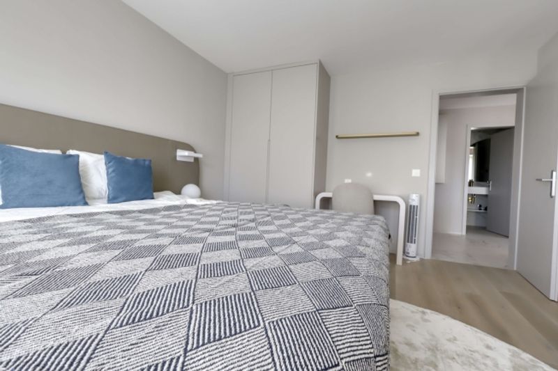 Modernes Coliving zwischen See, Stadt und Karriere in Baar - 5