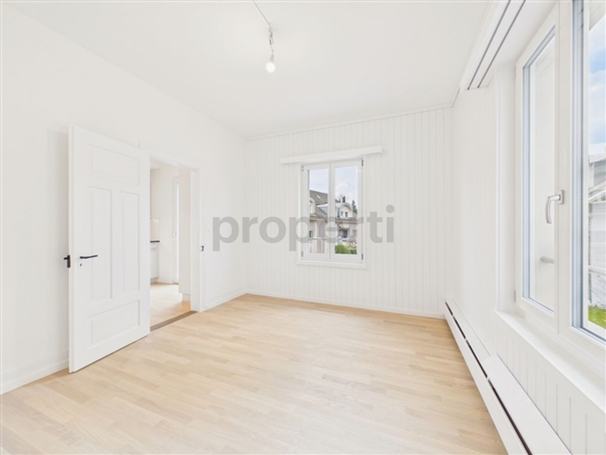 Erstvermietung nach hochwertiger Renovation Modernes 6-Zimmer-Einfamilienhaus mit Keller und Ladestation in Niederuzwil - 5