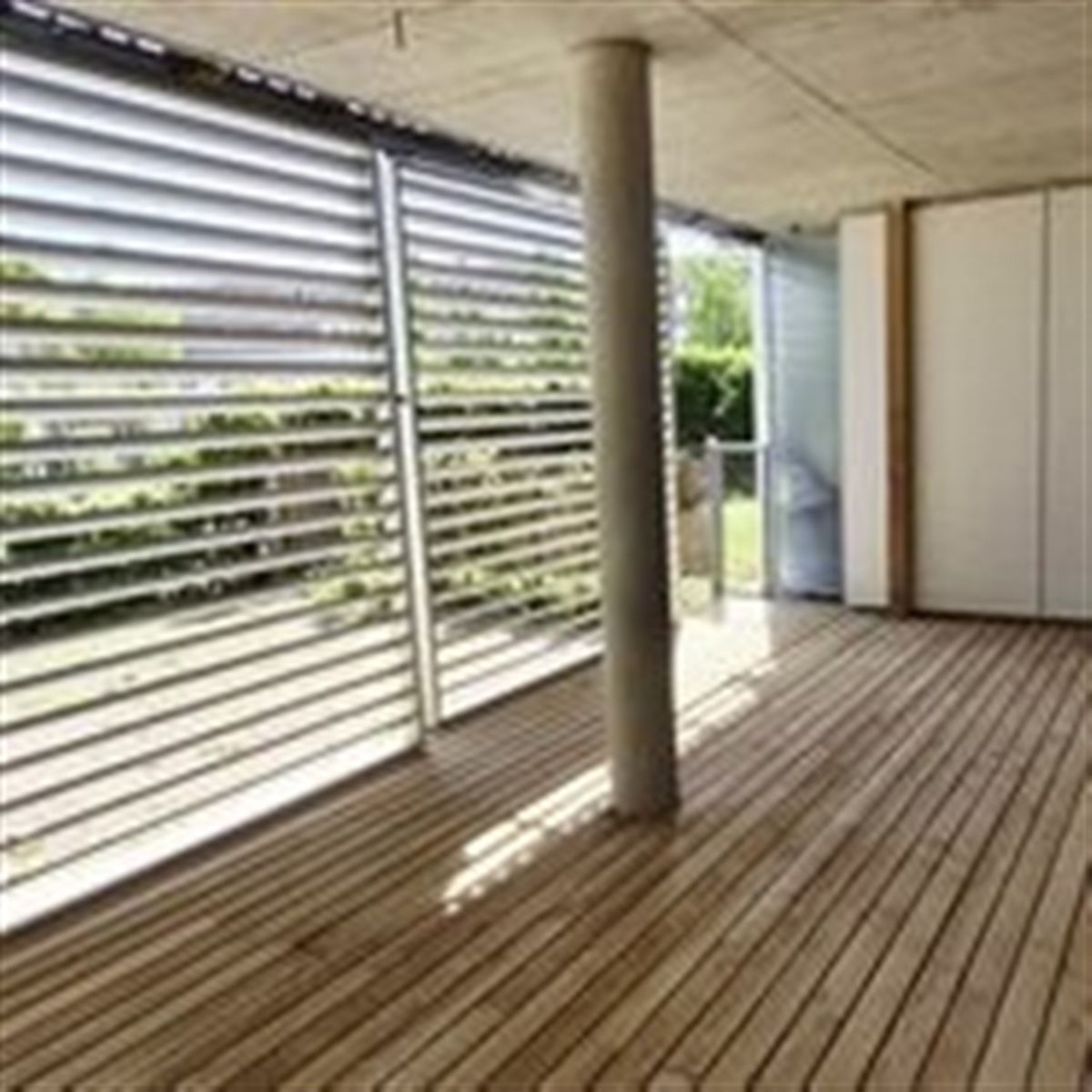 Moderne 2.5-Zimmer-Wohnung in Zürich-Schwamendingen zu vermieten - 0