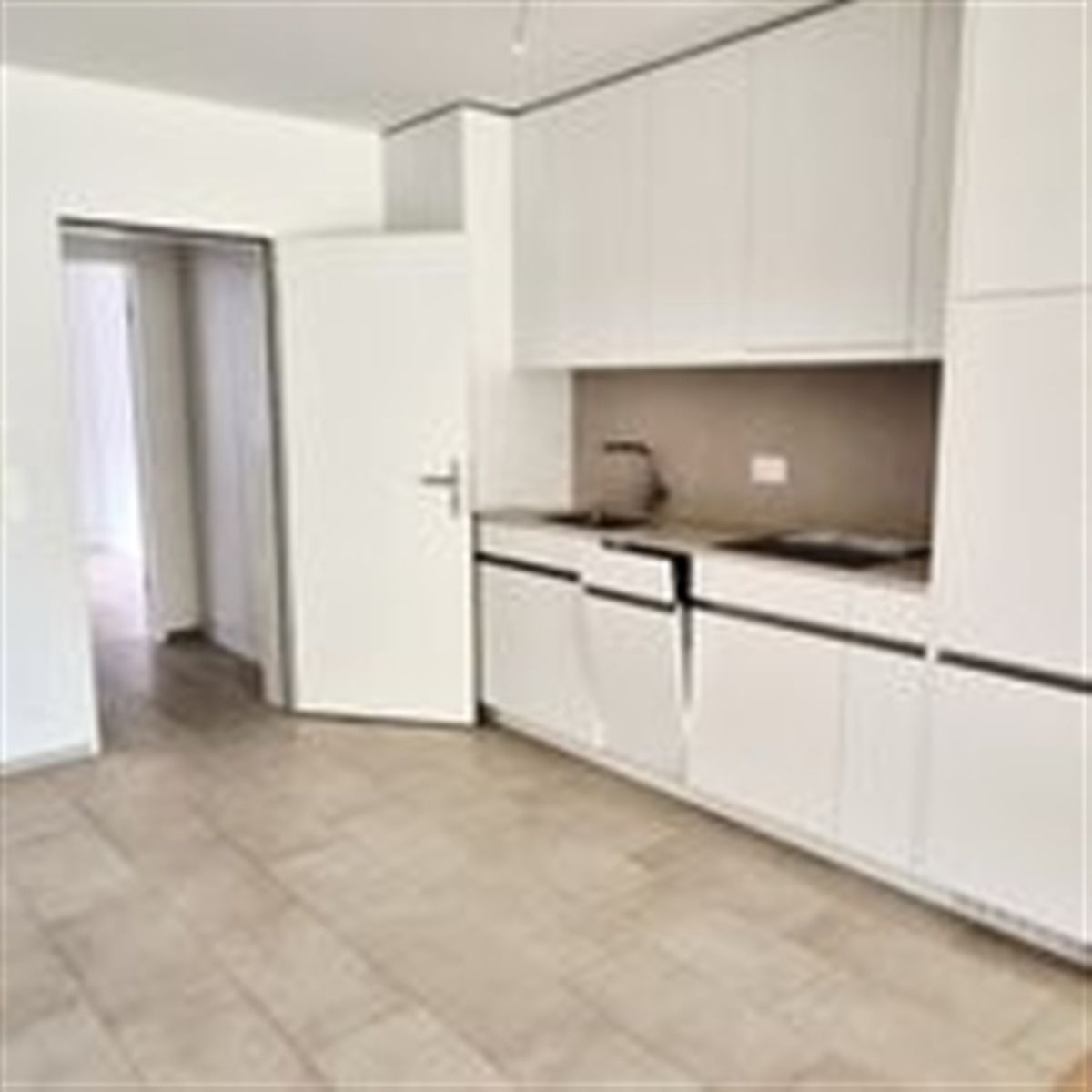 Moderne 2.5-Zimmer-Wohnung in Zürich-Schwamendingen zu vermieten - 3
