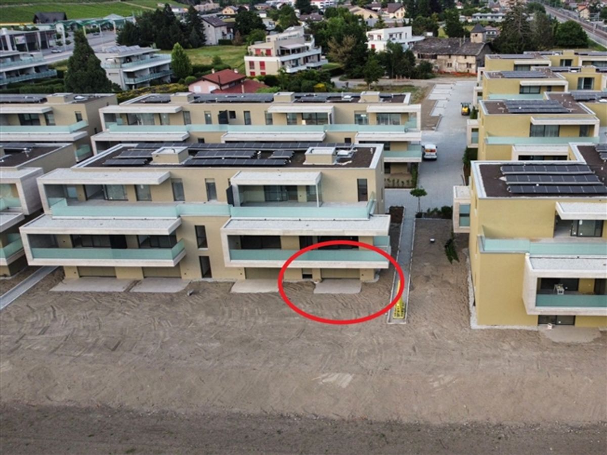 Prächtiger Garten mit überdachter Terrasse und herrlicher Aussicht - 0