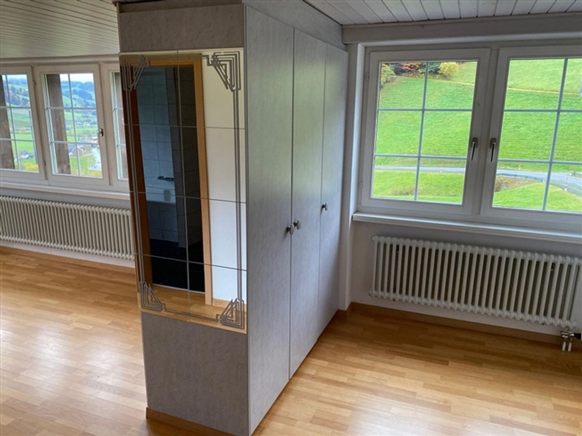 5.5-Zimmer-Wohnung mit Lift, Brunnadern - 6