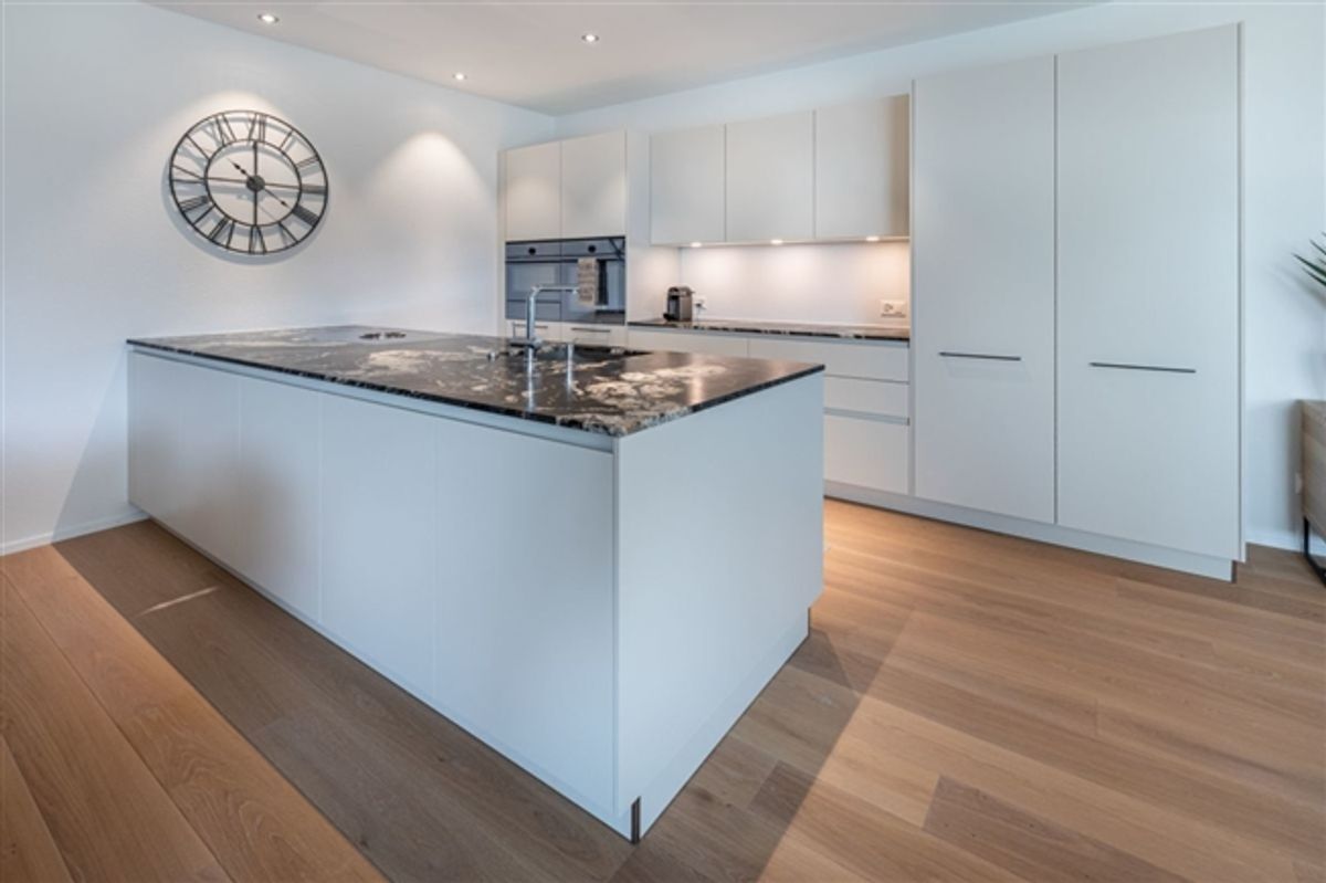 Modern, möbliert und zentral - 3.5-Zimmer-Wohnung in Rotmonten - 2