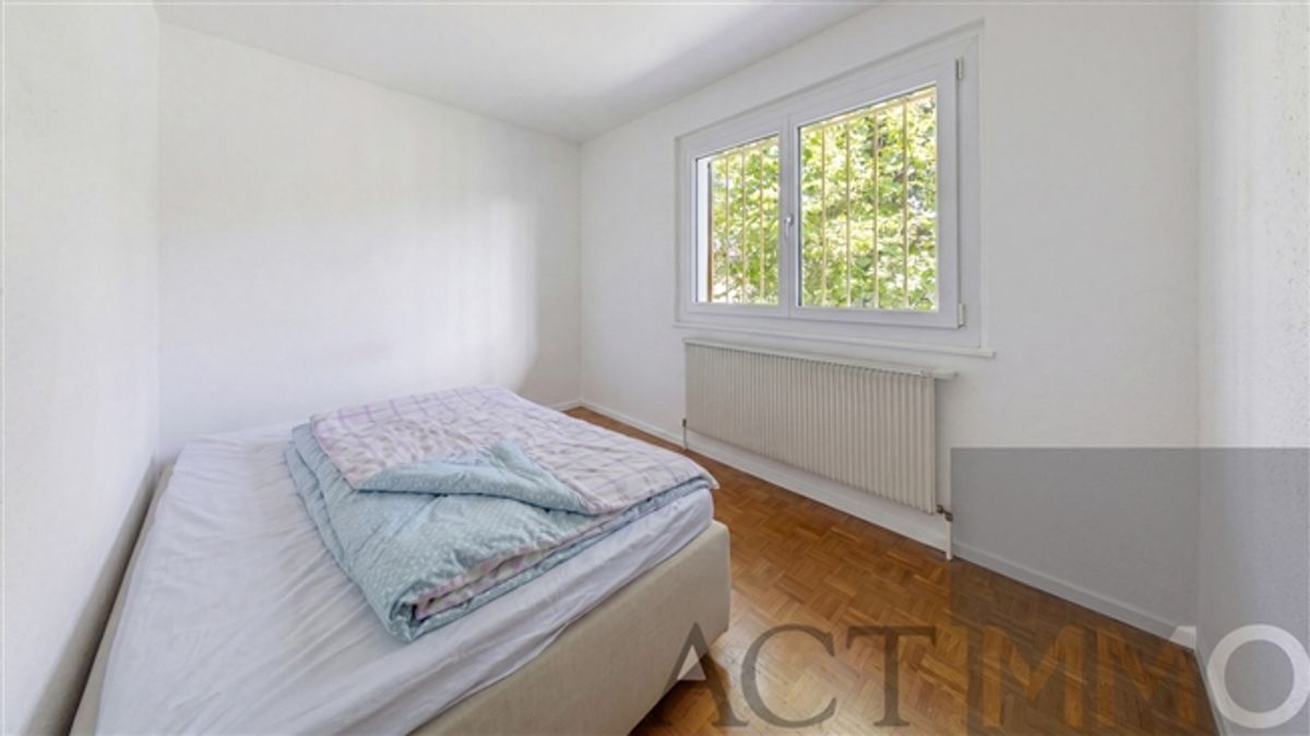 Charmantes Familienhaus zum Renovieren. Heller Pitch mit Garten - 5
