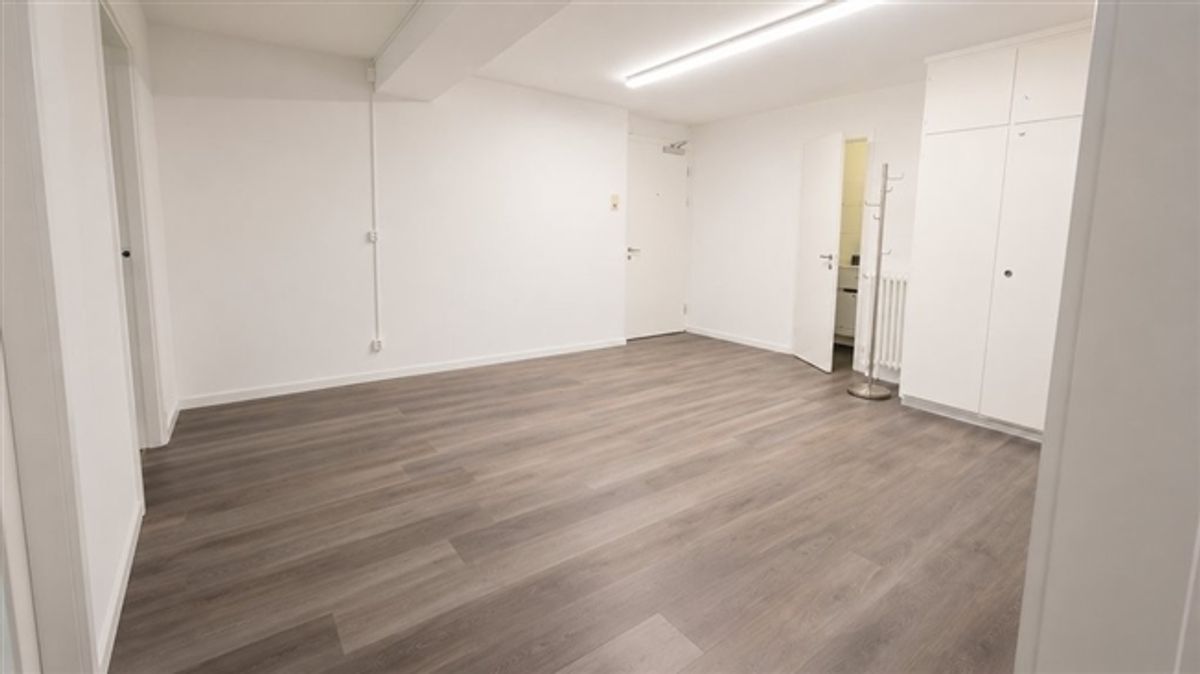 Lichtdurchflächte Bürofläche an bester Lage im Zürcher Seefeld - 3