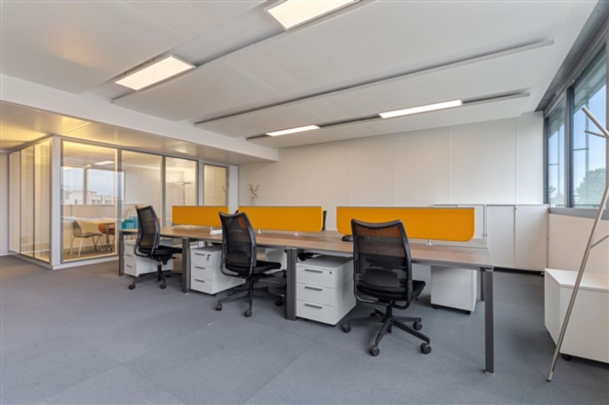 VERNIER — ARCENTER BÜROS ~117 M² - 1. STOCK - ZU MIETEN - 2