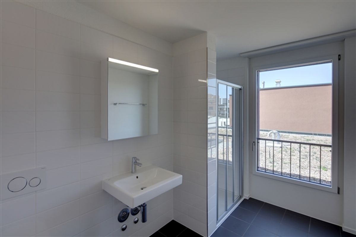 Helle Wohnung mit grosszügigem Balkon in der Überbauung Ankenbüel - 3