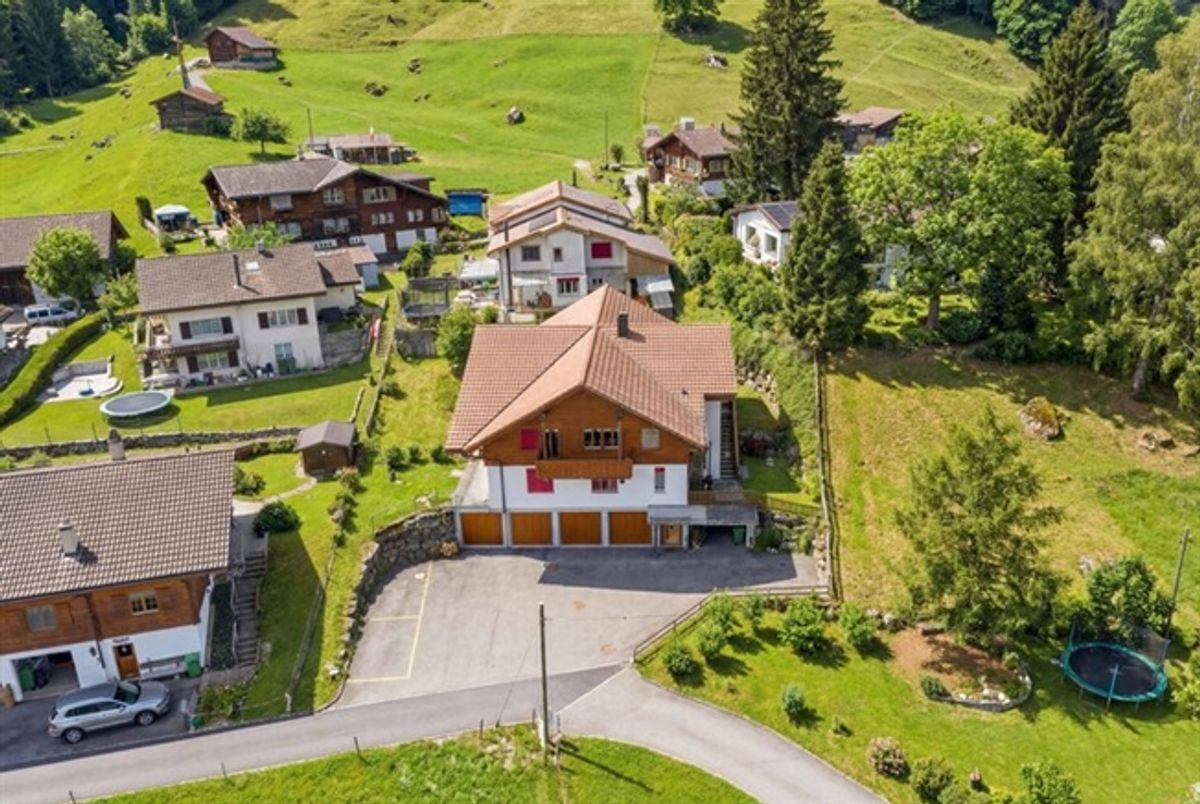 STILVOLL WOHNEN INMITTEN DER ALPEN - 4.5 ZIMMER GARTENWOHNUNG - 7